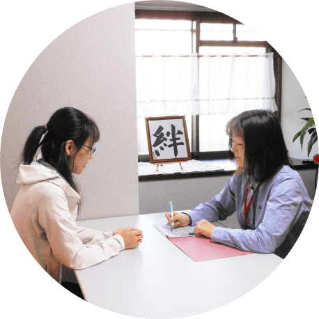 訪問看護をしている様子