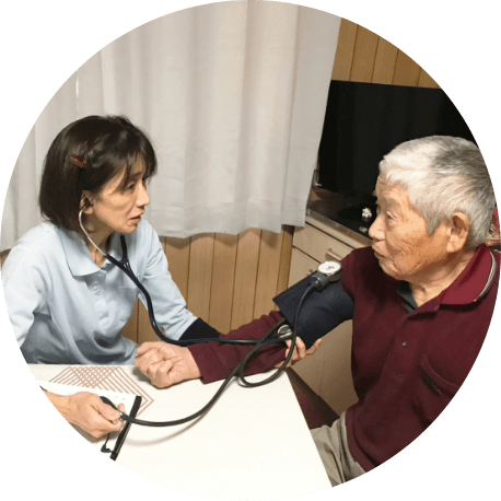 訪問看護をしている様子